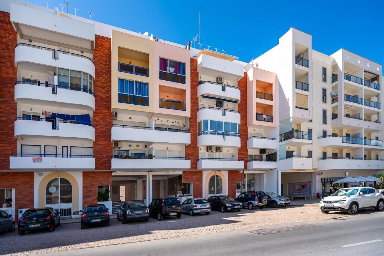 Beachfront Apartment In Armacao Armacao de Pera Exterior photo